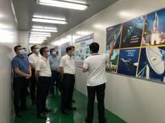 <b><font color='#0000FF'>东莞市委书记肖亚非一行参观考察安博官方网页版-安博(中国)半导体</font></b>